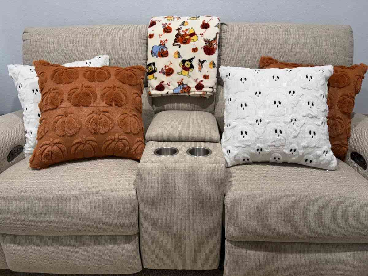 pumpkin pillow cases - Camptonville, California - FleaMarketBay