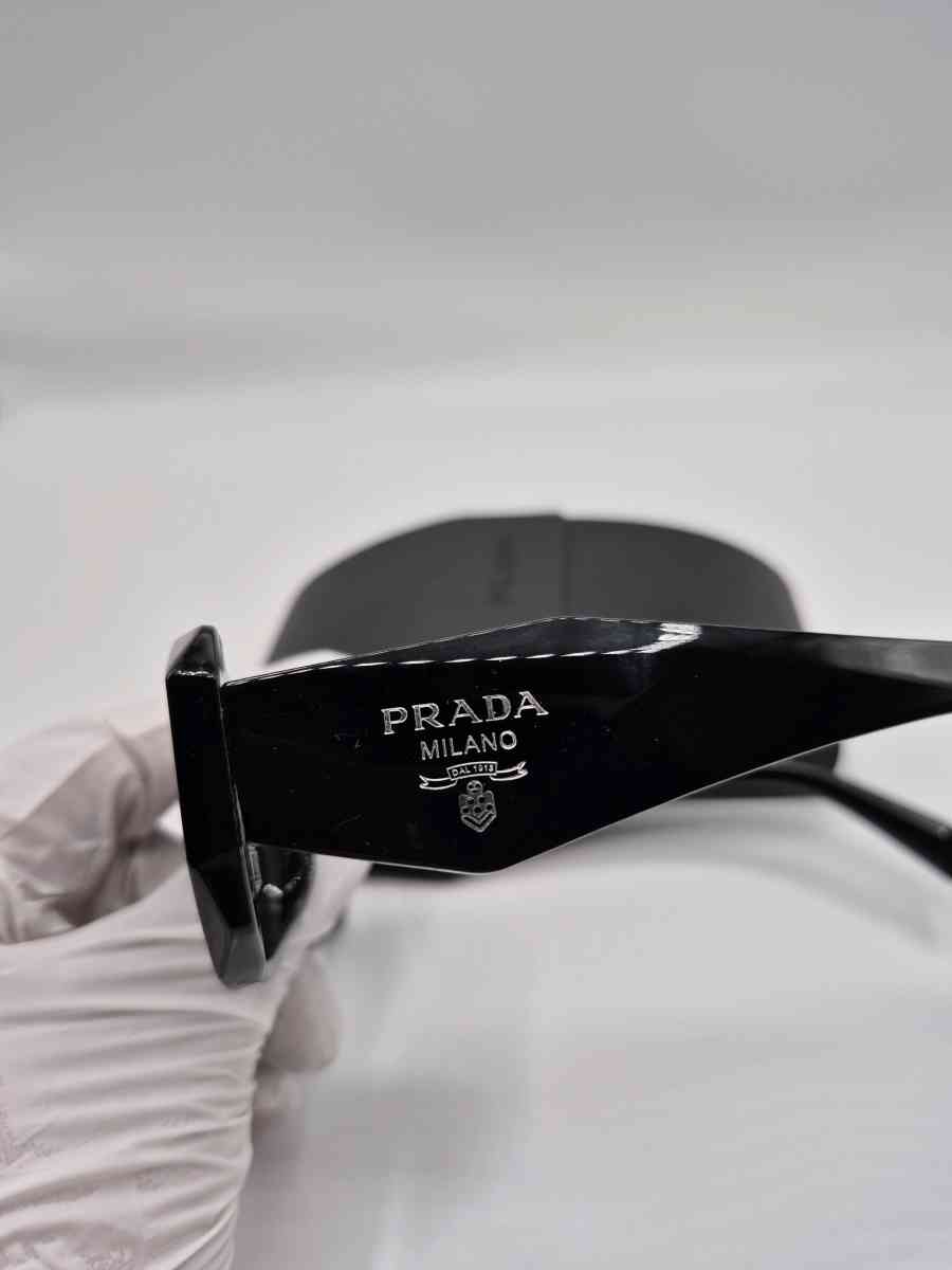 Black Prada sunglasses - Los Angeles, California - FleaMarketBay