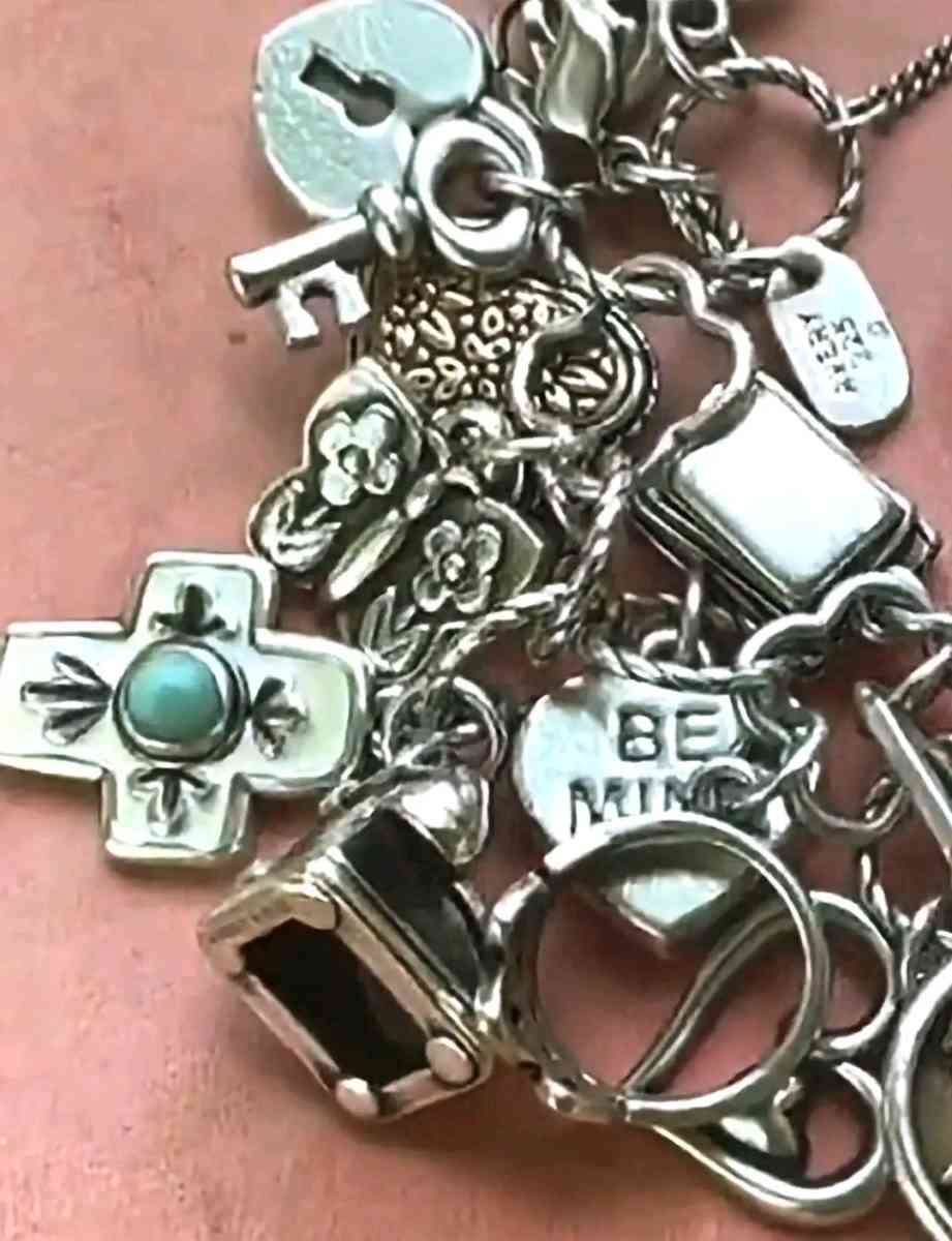 Silver James Avery Bracelet - Edinburg, Texas - FleaMarketBay