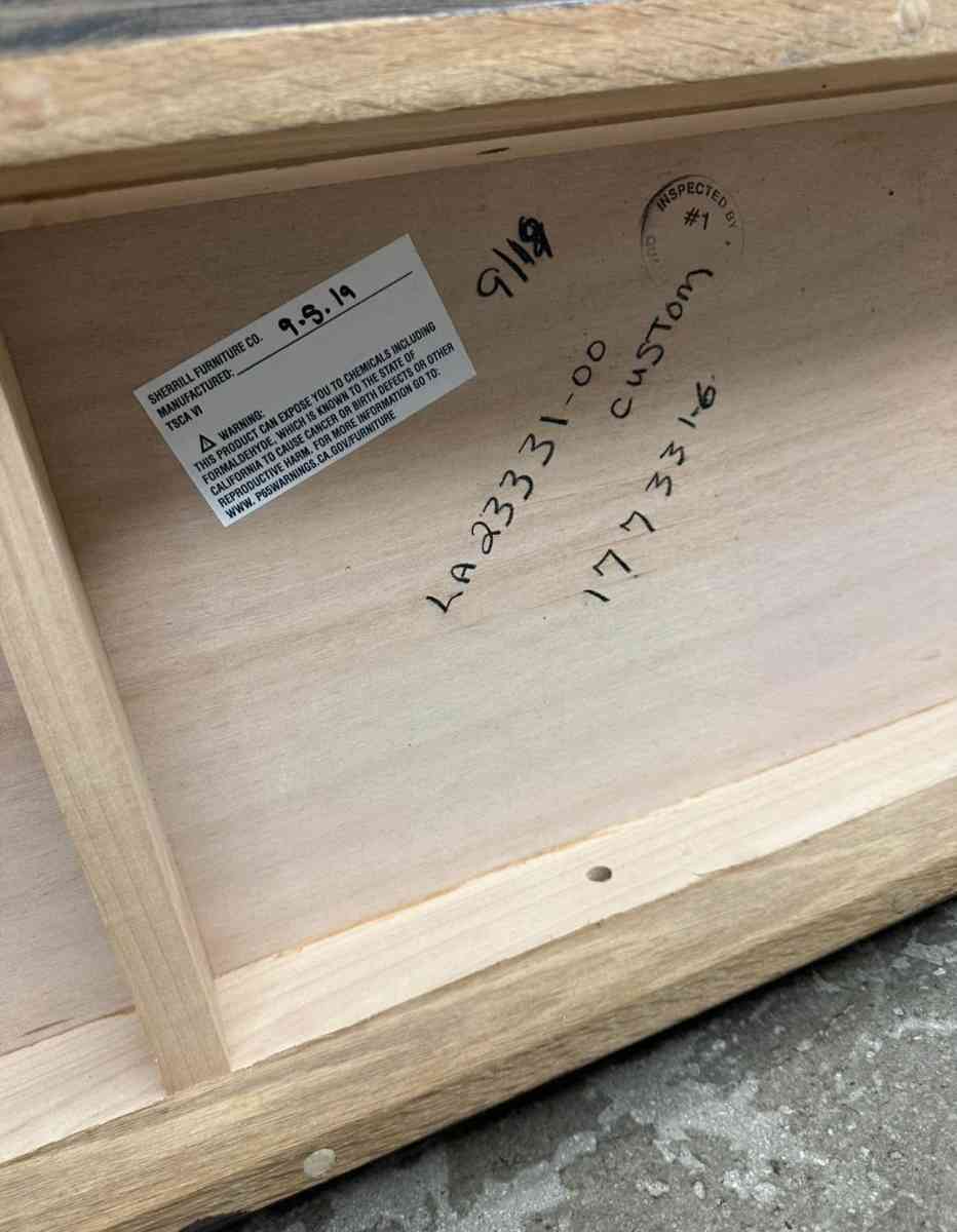 Sherrill Furniture Brand Solid Wood Glass Hallway Consul - Palm Beach, Florida - FleaMarketBay