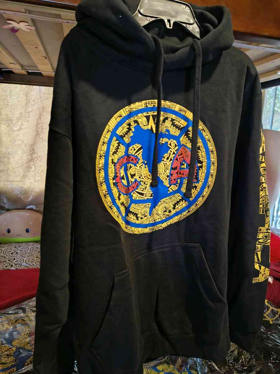 sweater for men  And Women Size SMALL MEDIUN AND LARGE - Bell Gardens, California - FleaMarketBay