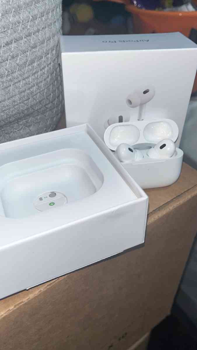 airpods second gen - Brentwood, New York