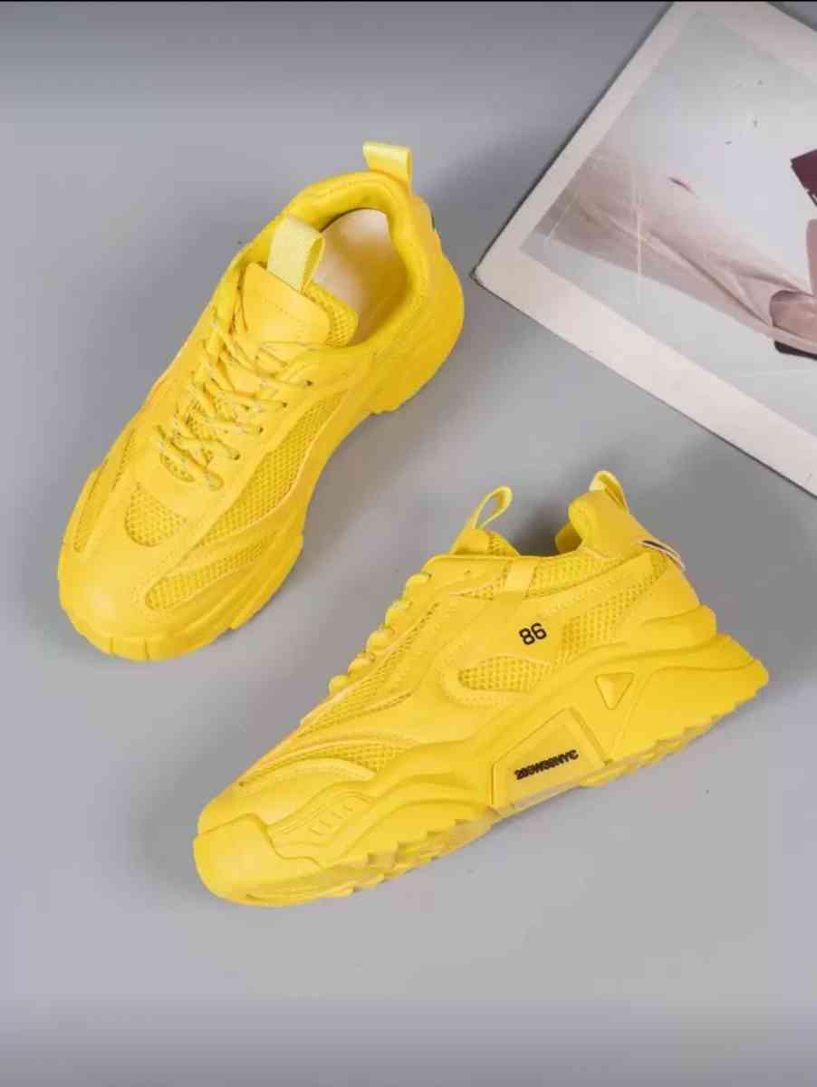 Bright Yellow Sneakers size 7 - Trenton, New Jersey - FleaMarketBay