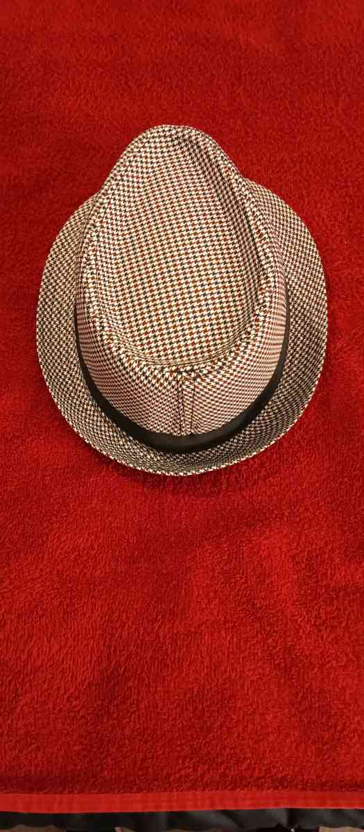 New Hat - San Antonio, Texas - FleaMarketBay