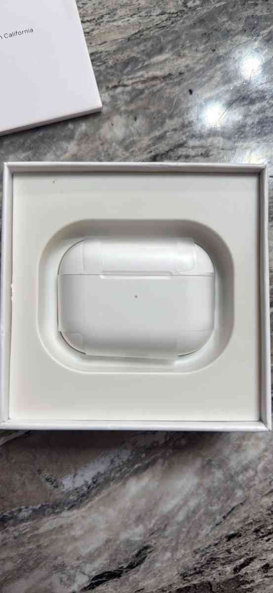 airpod pro 2 noise cancellation - Saint Petersburg, Florida - FleaMarketBay