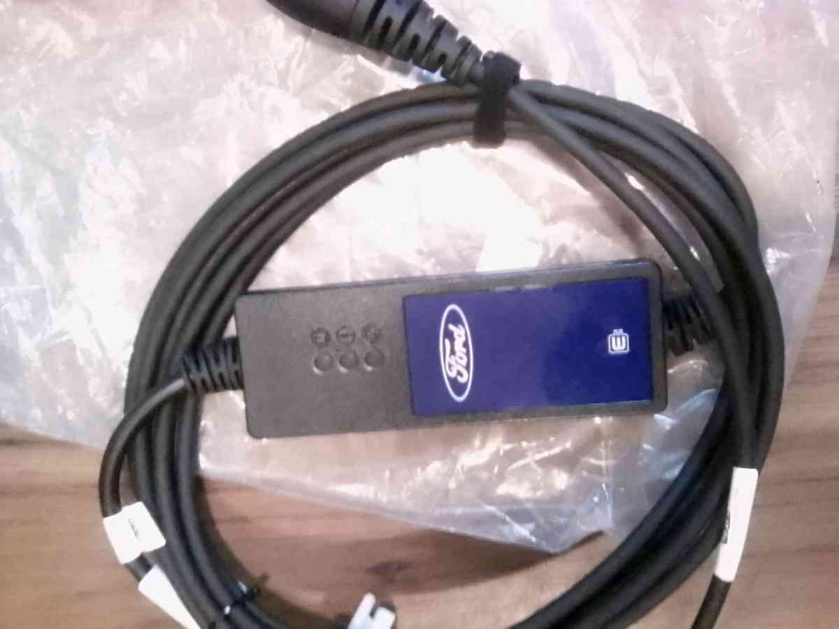 electric Ford hybrid charger - Hamilton, Ohio - FleaMarketBay