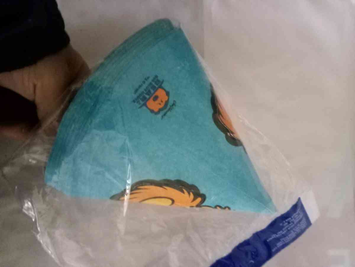 8pack 5x bear in the big blue house party hats - South Haven, Michigan