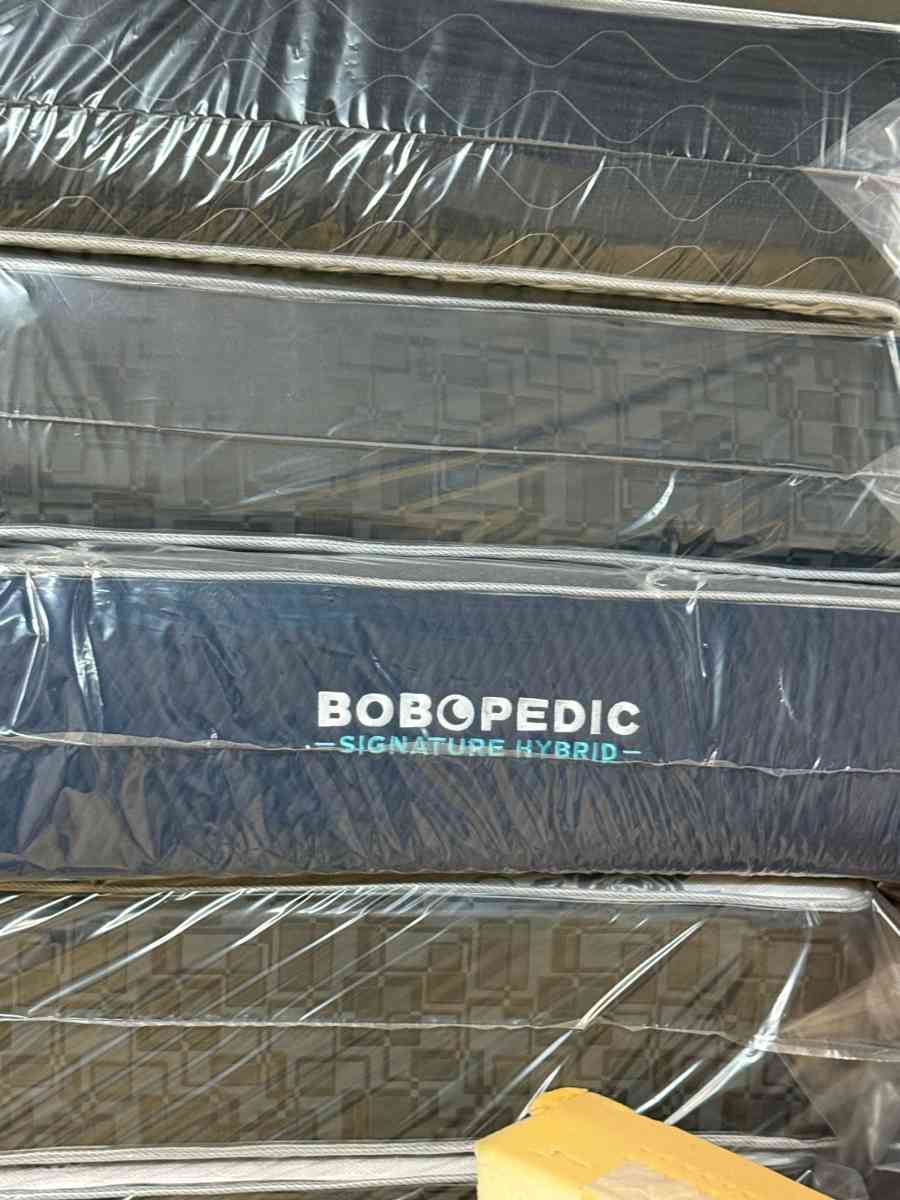 Matress bed frame on sale 350 - Chicago, Illinois - FleaMarketBay