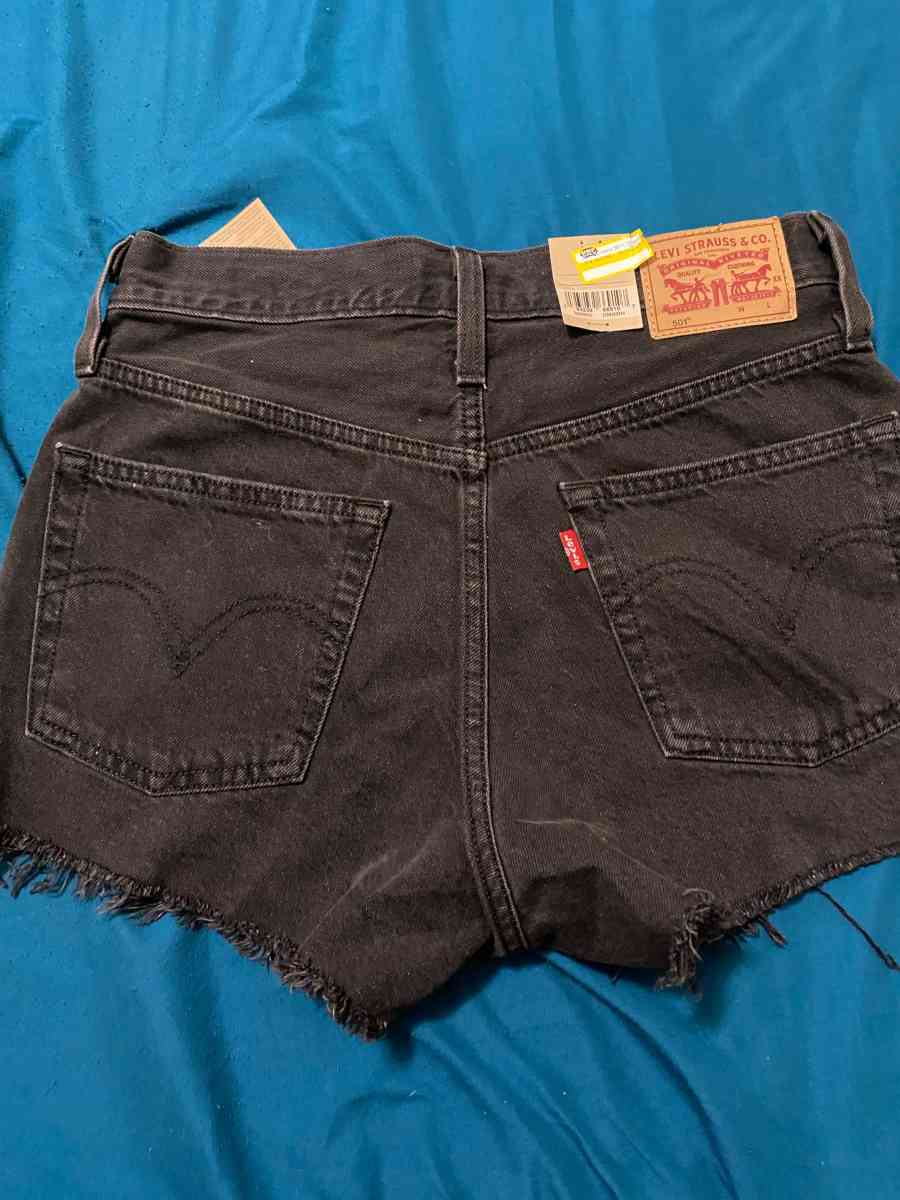 Levis 501 shorts - San Diego, California - FleaMarketBay