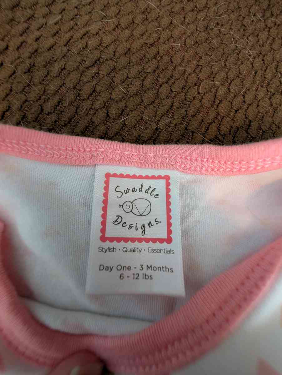 Infant gown with pink and yellow accents - Savannah, Georgia - FleaMarketBay