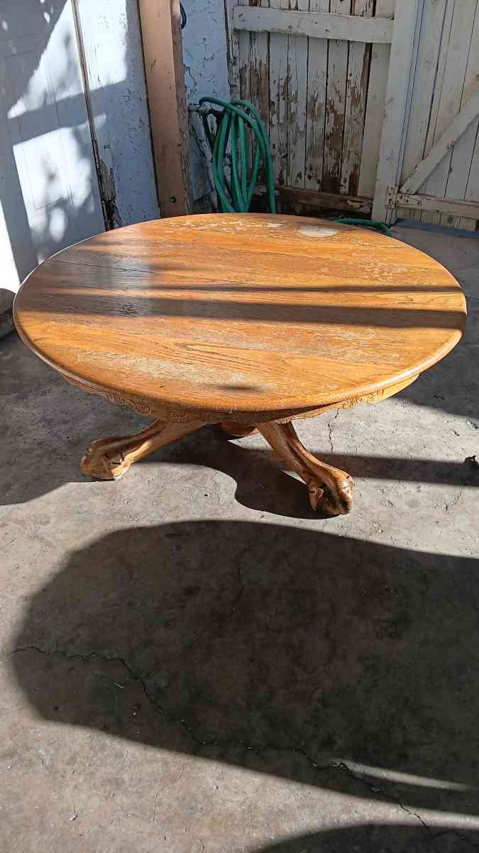 Wooden Coffee Table - Glendale, Arizona