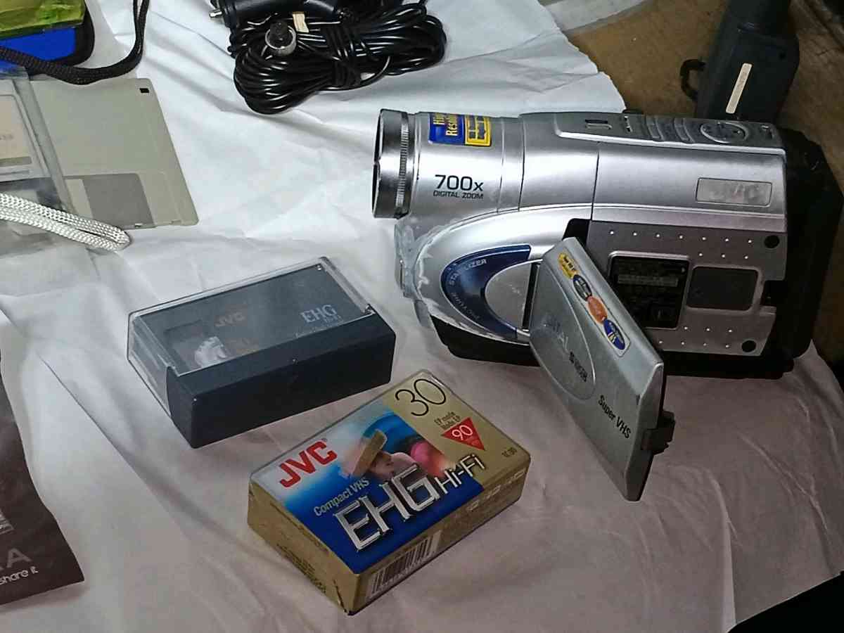 Camara lot - Indianapolis, Indiana - FleaMarketBay