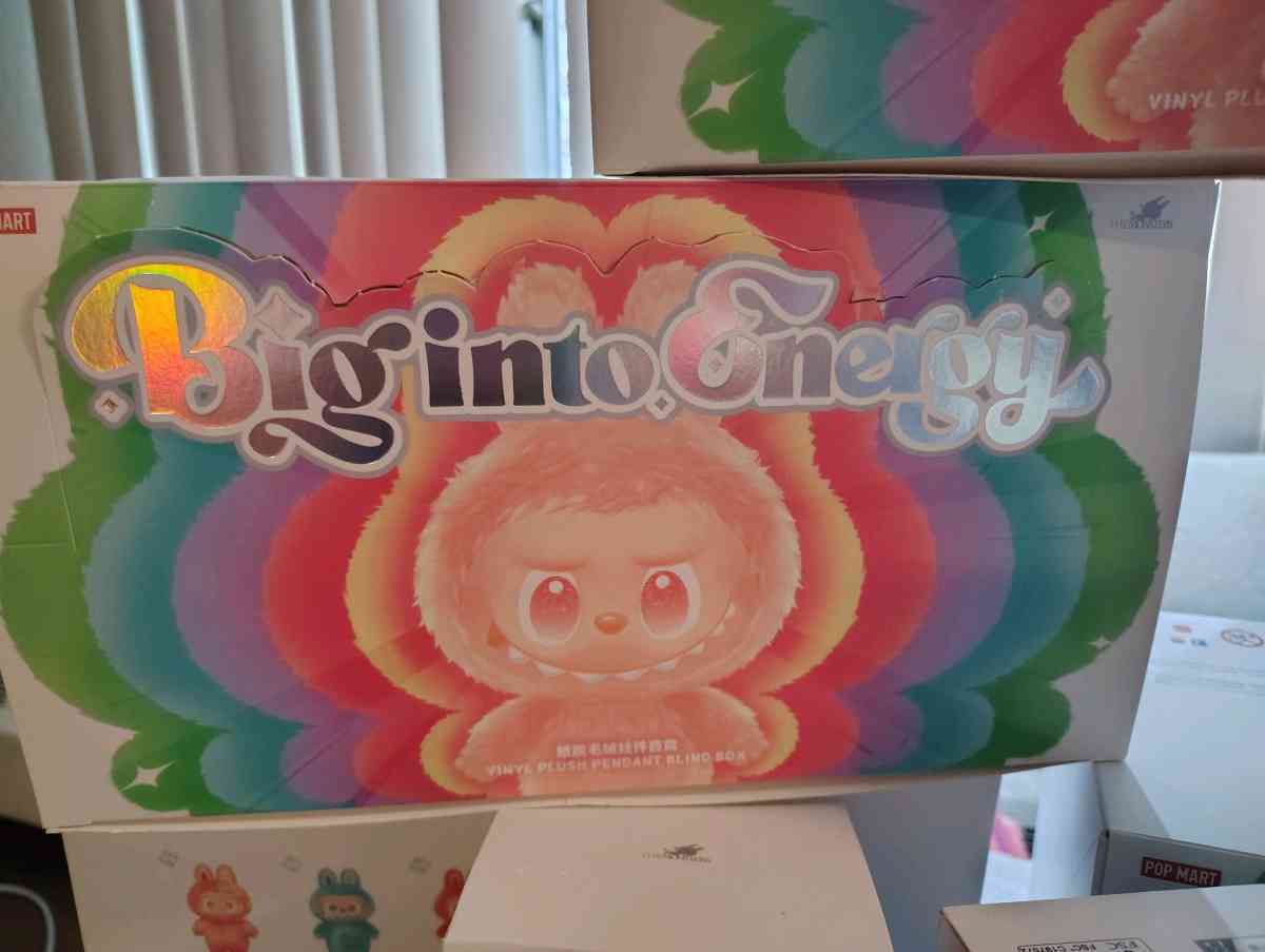 LABUBU PLUSHIES - San Francisco, California - FleaMarketBay