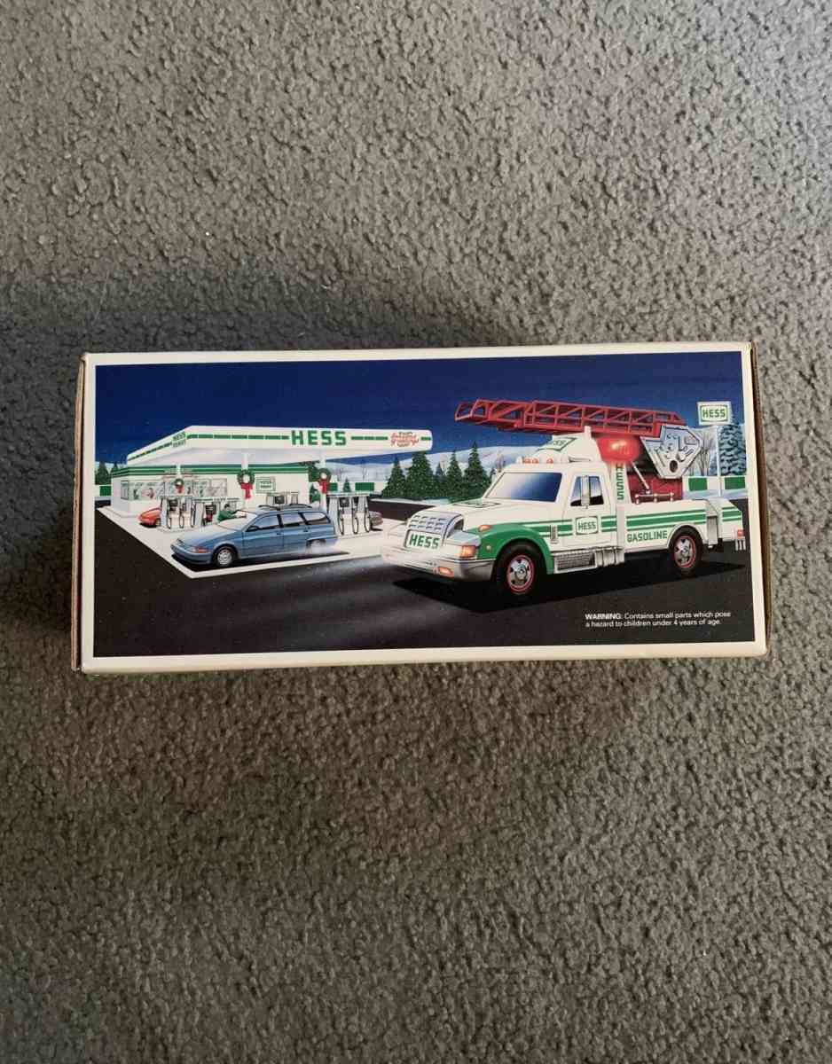 1994 HESS RESCUE TRUCK wlights  sound openbox see details be