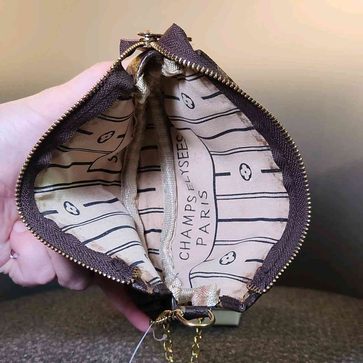 Louis Vuitton M40156 Neverfull MM Monogram Tote with rare ma - Hutchinson, Kansas - FleaMarketBay