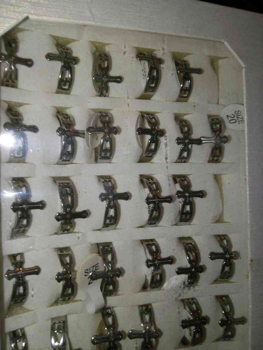 womens Stainless steel rings - Van Buren, Arkansas - FleaMarketBay