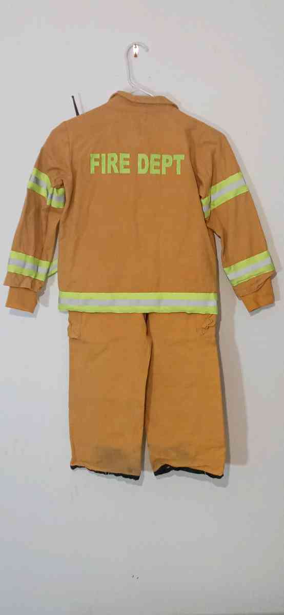 Youth Fire Fighter Costume 7 - Dane, Wisconsin - FleaMarketBay