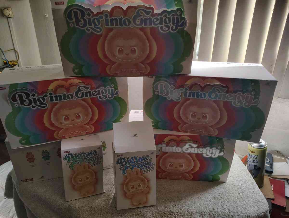 LABUBU PLUSHIES - San Francisco, California - FleaMarketBay