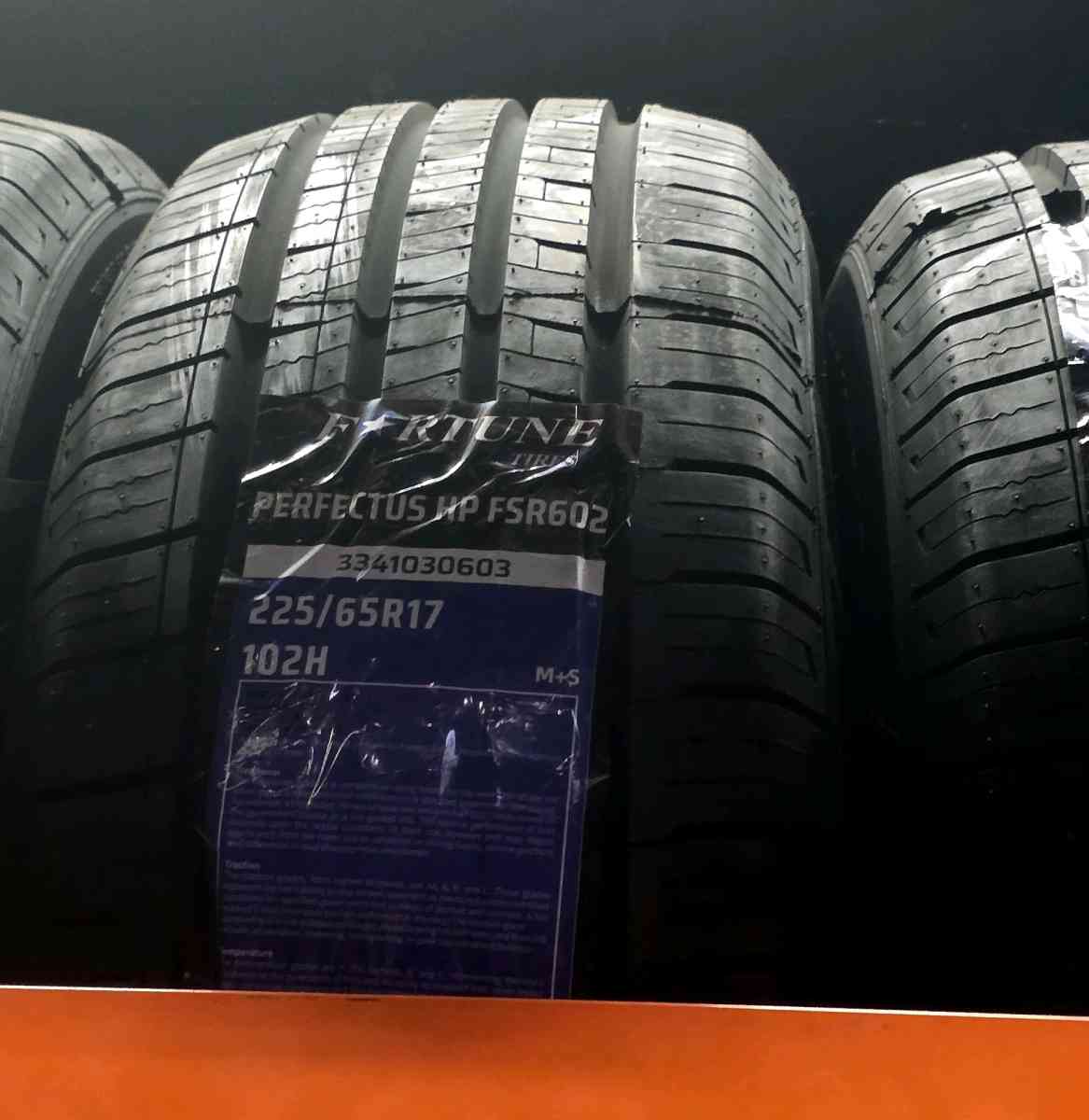 En Venta Fortune Perfectus HP 22565R17 102H - Los Angeles, California - FleaMarketBay