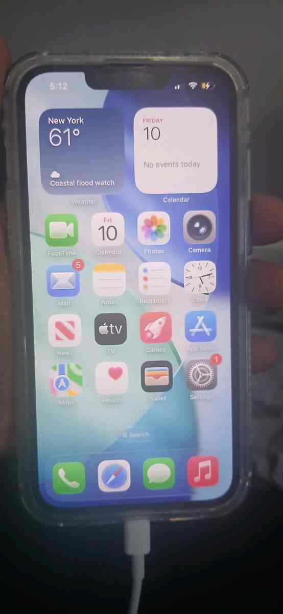 iphone  13 - Waterbury, Connecticut