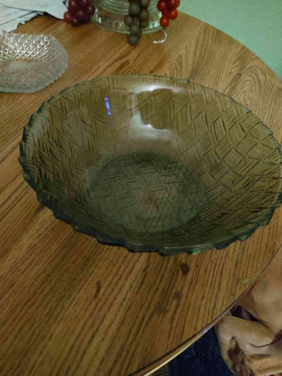 serving bowls - Saint Joseph, Missouri - FleaMarketBay