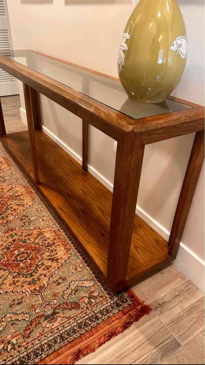 Sherrill Furniture Brand Solid Wood Glass Hallway Consul - Palm Beach, Florida - FleaMarketBay