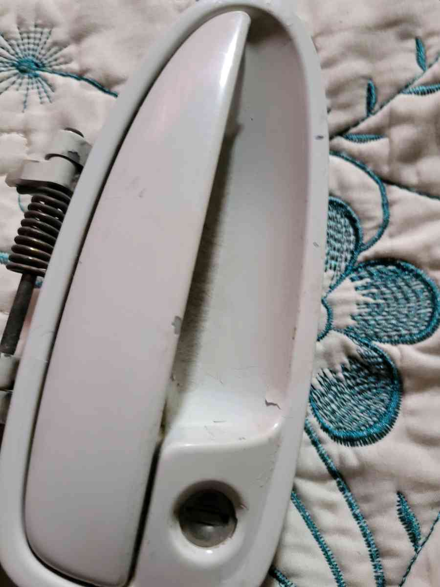 95 2000 Acura integra Passenger doorHandle - Santa Ana, California - FleaMarketBay