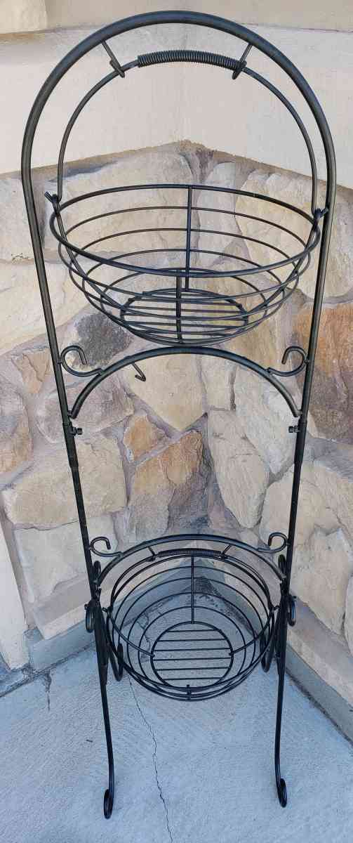 Metal Fruit Basket Stand