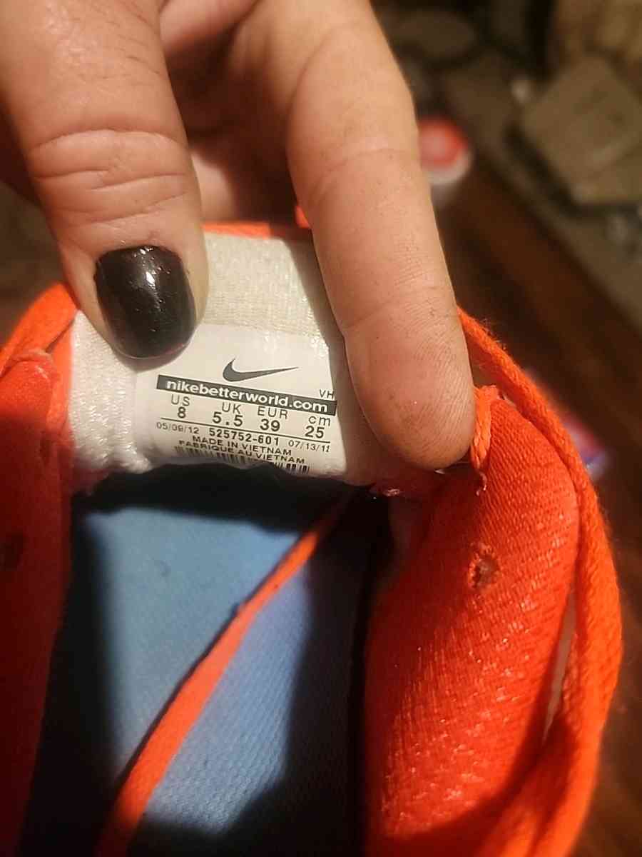 nike shoes - Mobile, Alabama - FleaMarketBay