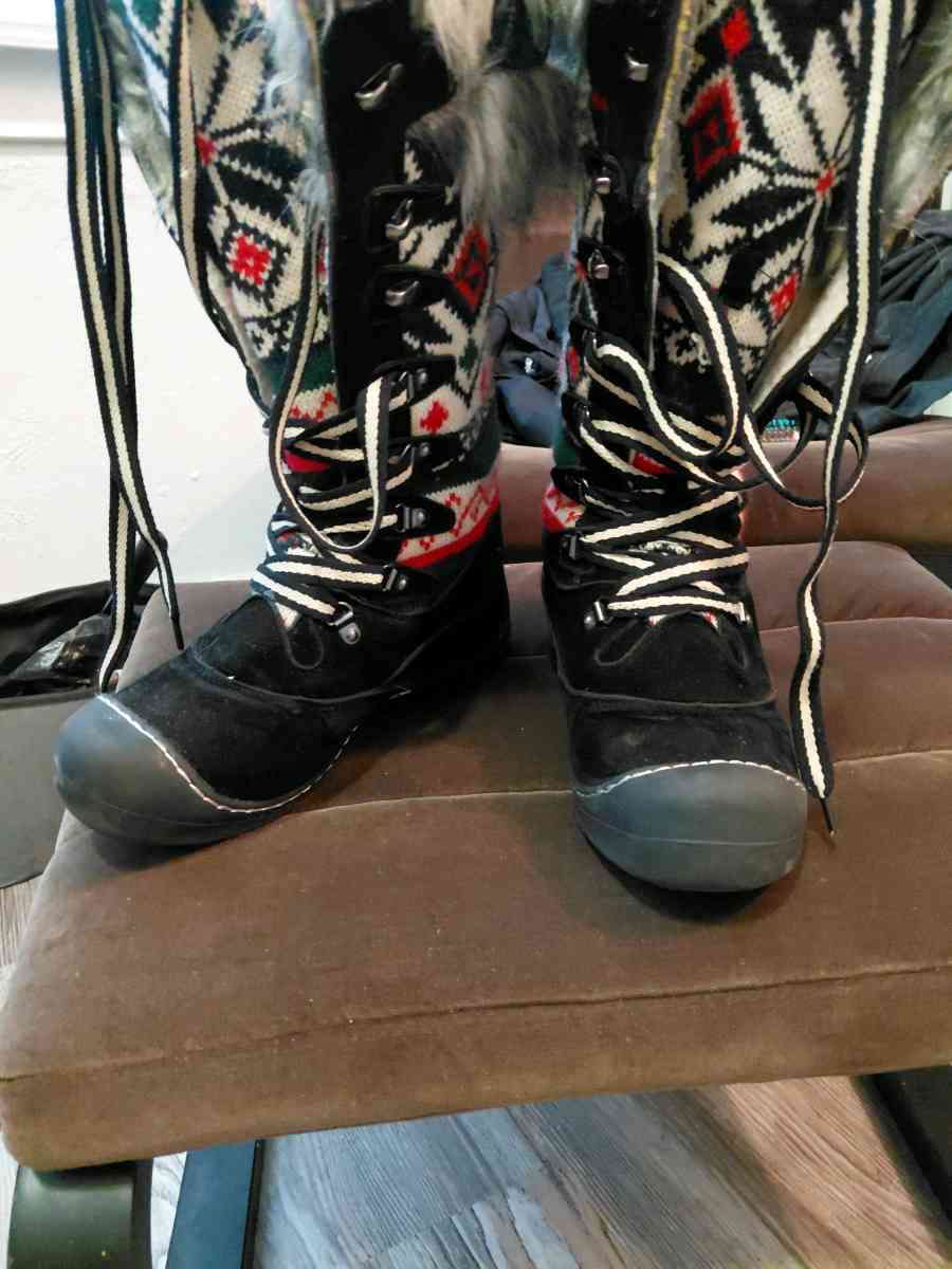 lace up winter boots - Pittsburgh, Pennsylvania