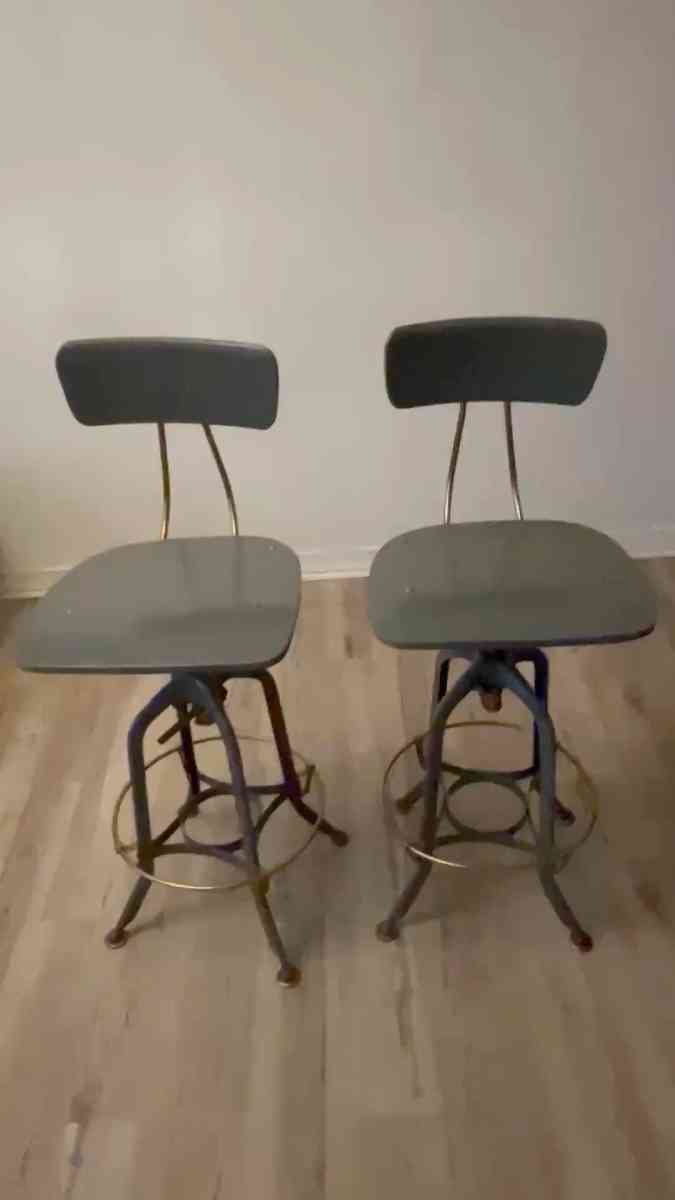 Restoration Hardware Vintage Bar Stools - Philadelphia, Pennsylvania