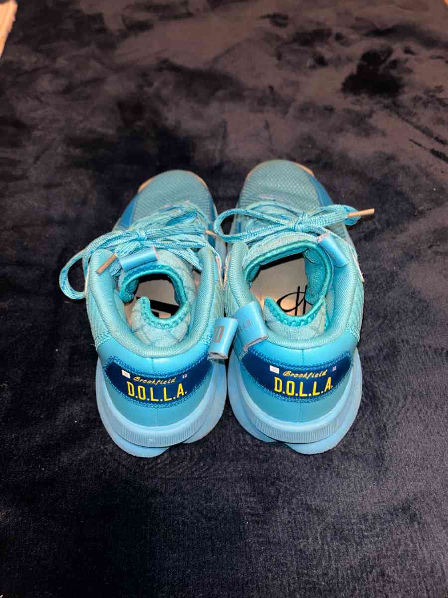 Adidas Dame 8 Young Dolla Mens Sz 6 Blue Cyan Silver Basketb - Madison, North Carolina - FleaMarketBay