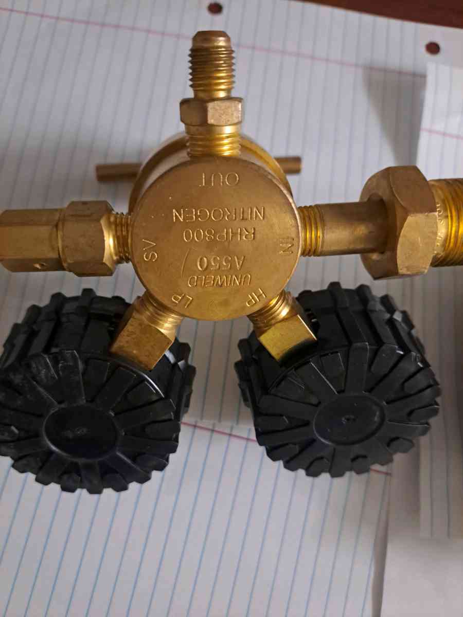 uniweld nitrogen regulator  supco micron vacuum gauge - Jacksonville, Florida - FleaMarketBay