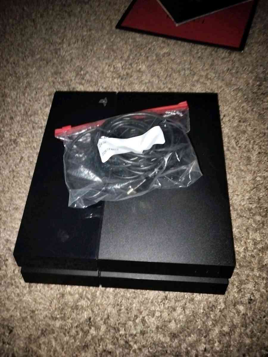 PS4 500GB NO CONTROLLERS - Spring Valley, California