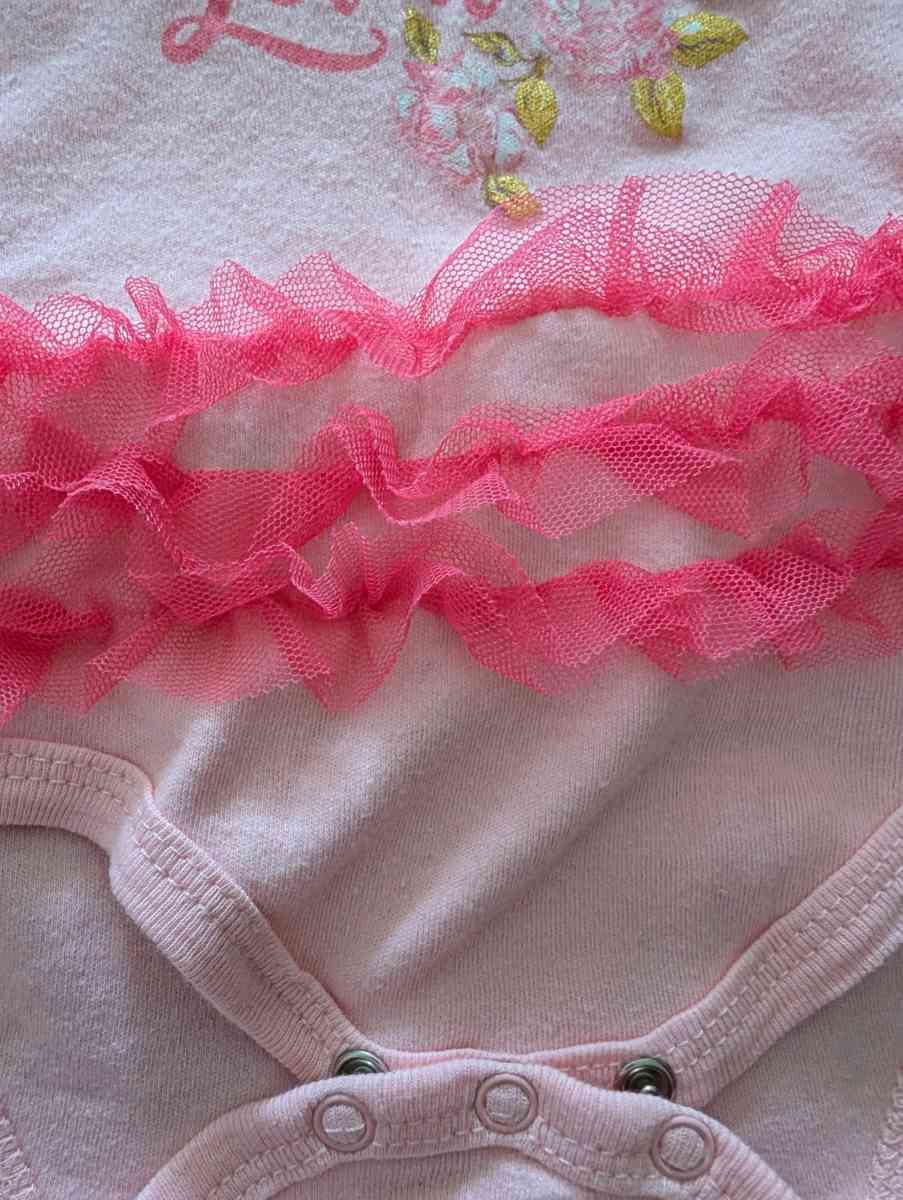 I am loved onesie - Savannah, Georgia - FleaMarketBay