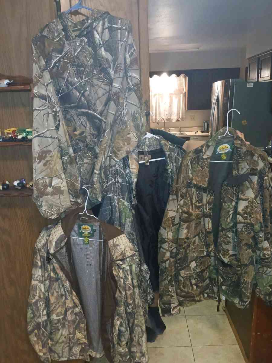 HUNTING GEAR - San Antonio, Texas - FleaMarketBay
