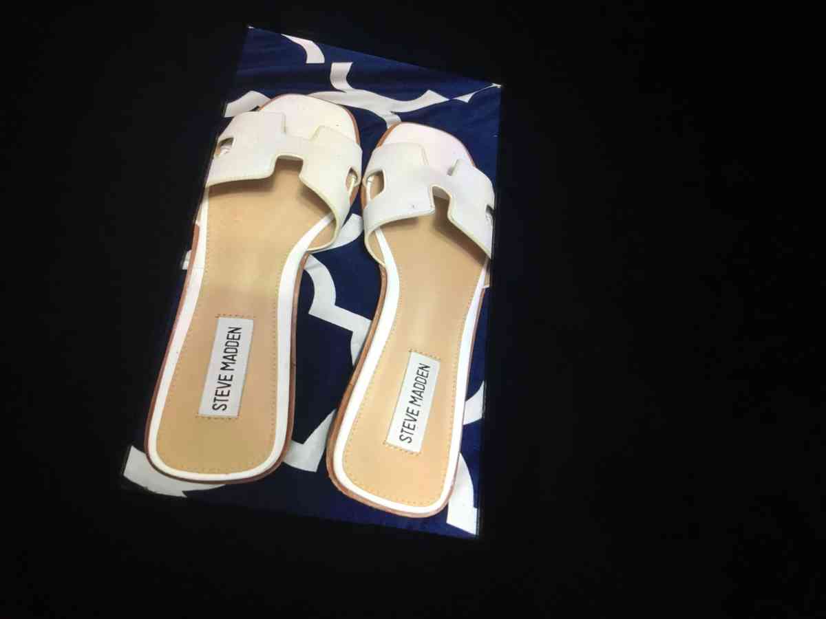 womans sandals size 8 - Mc Lean, Virginia