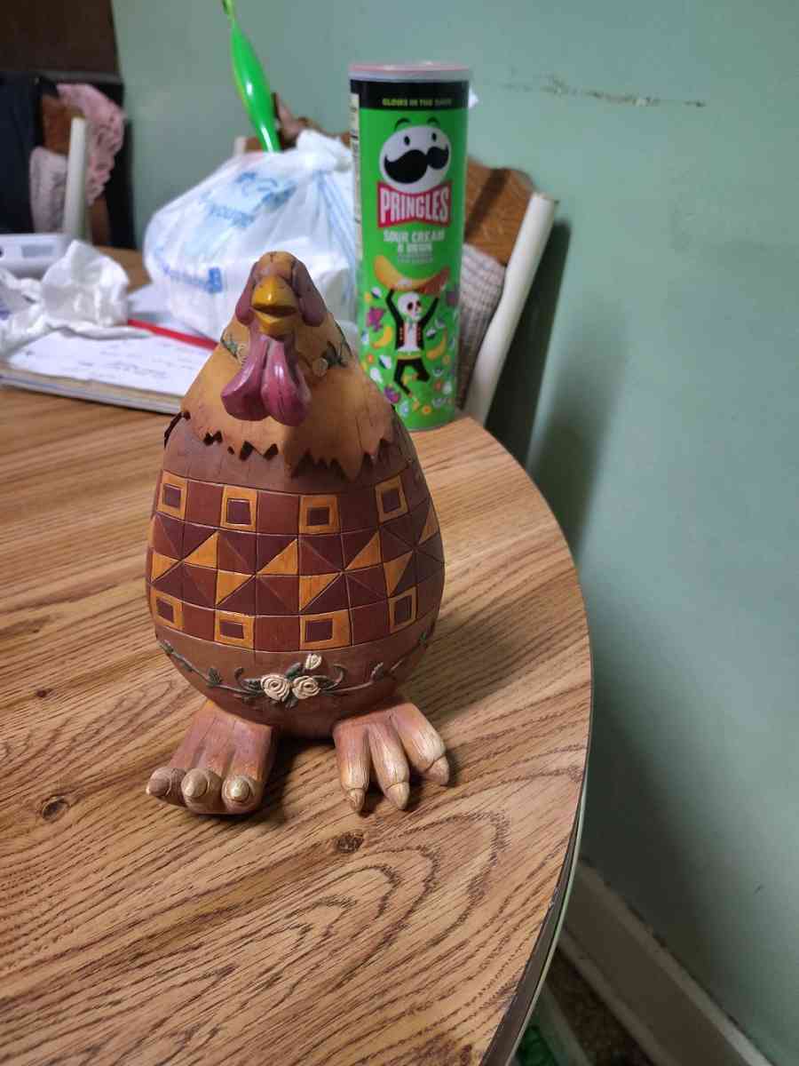 chickens and roosters - Saint Joseph, Missouri - FleaMarketBay