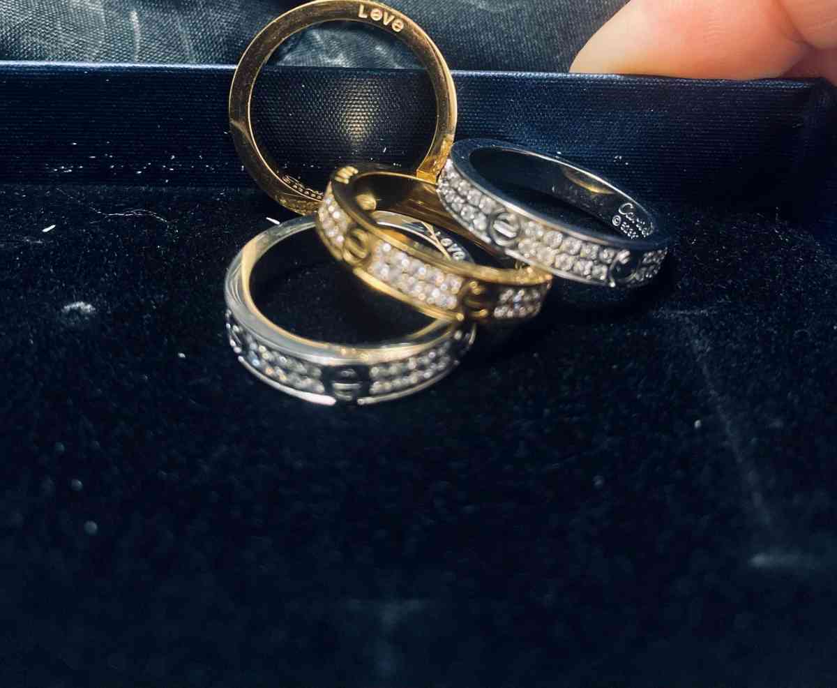 Anillos - Miami, Florida