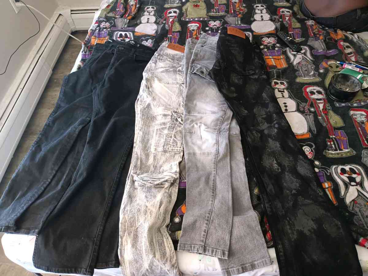 mens designer jeans - Cincinnati, Ohio