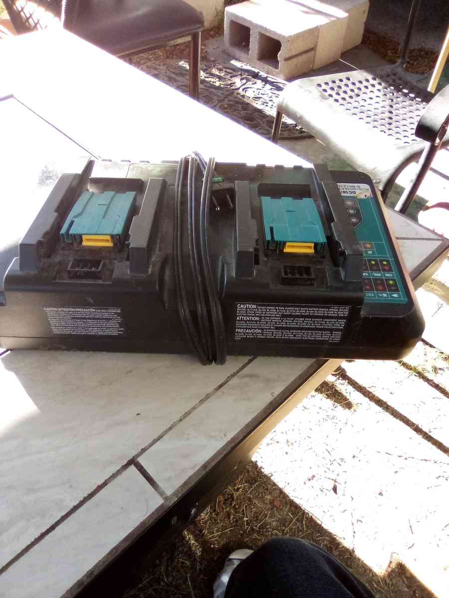 Makita double charger - San Diego, California - FleaMarketBay