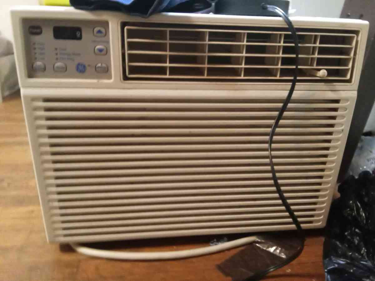 12200 BTU air conditioner