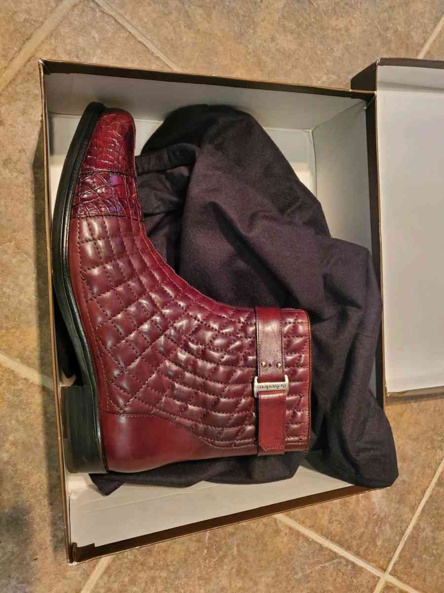 Belvedere Studio Fusion Boots - Conyers, Georgia - FleaMarketBay