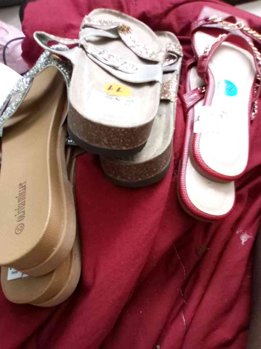 shoes sandals - Miami, Florida - FleaMarketBay