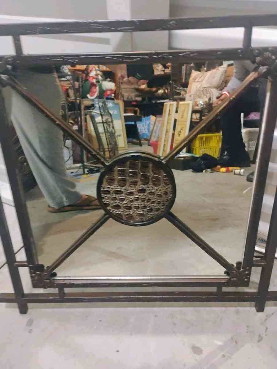 large mirror - Pensacola, Florida - FleaMarketBay