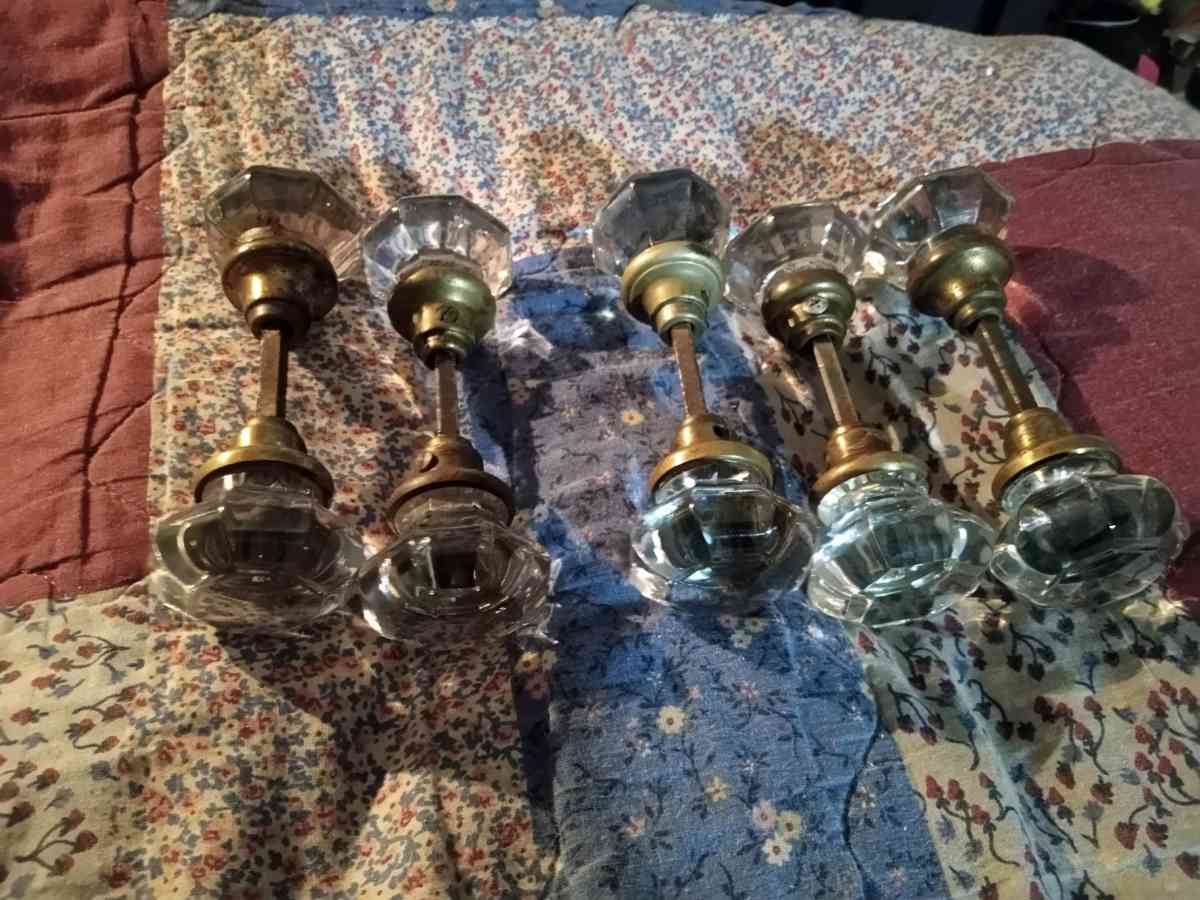 Old glass door knobs - Canton, Ohio - FleaMarketBay