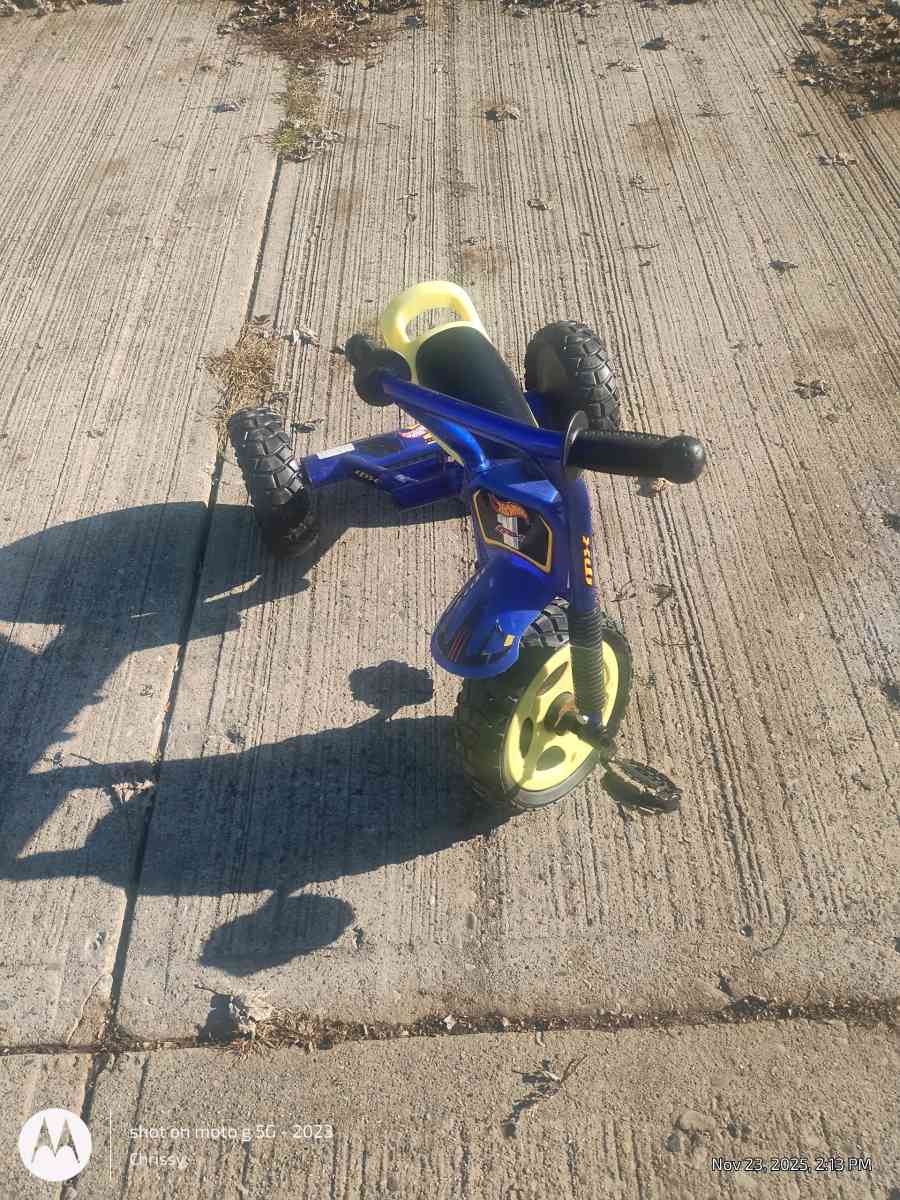 Hot wheels tricycle - Harrison, Ohio - FleaMarketBay
