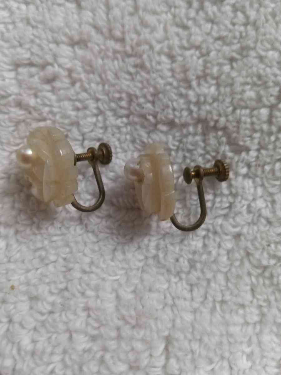 3pc Vintage Earring and Broach Jewelry Bundle - Wildomar, California - FleaMarketBay