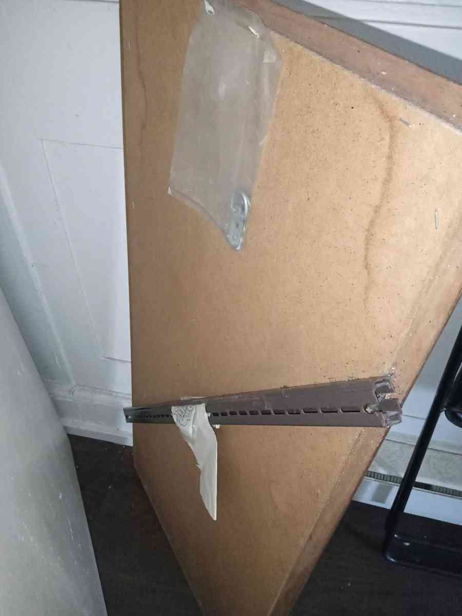 tall dresser mirror - Coatesville, Pennsylvania - FleaMarketBay