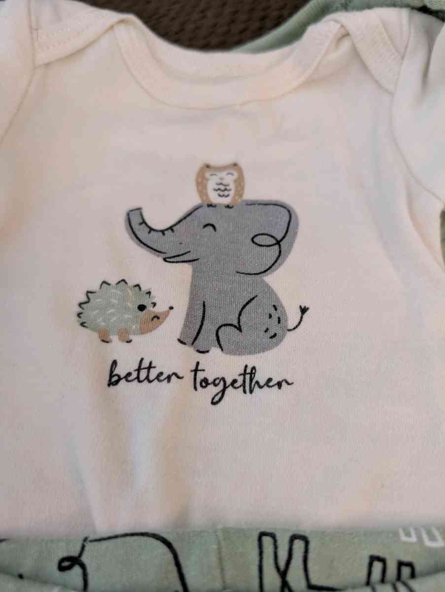 5 Piece infant elephant outfit - Savannah, Georgia - FleaMarketBay